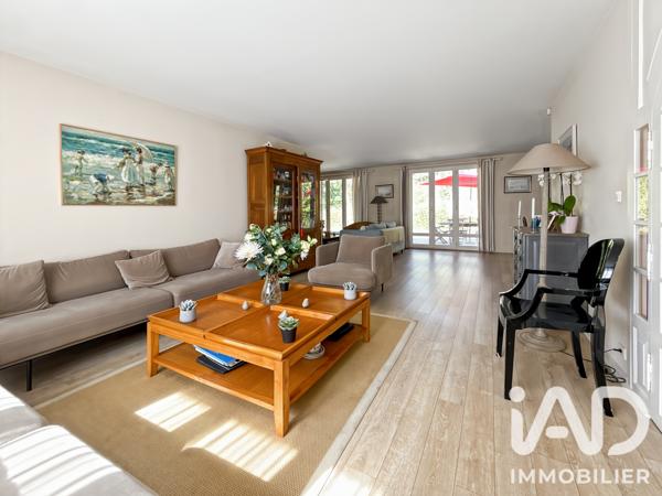 Maison à vendre 7 pièces 181,61 m² Santeny
