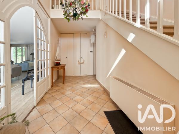 Maison à vendre 7 pièces 181,61 m² Santeny