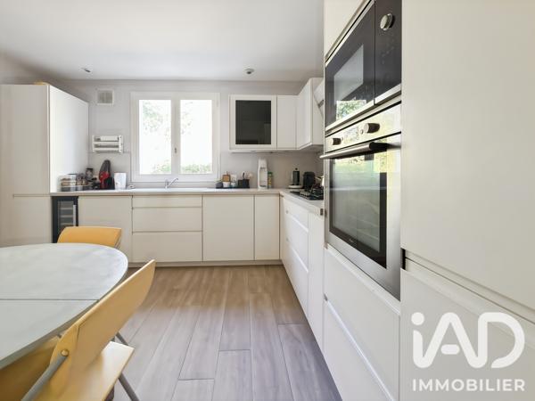 Maison à vendre 7 pièces 181,61 m² Santeny