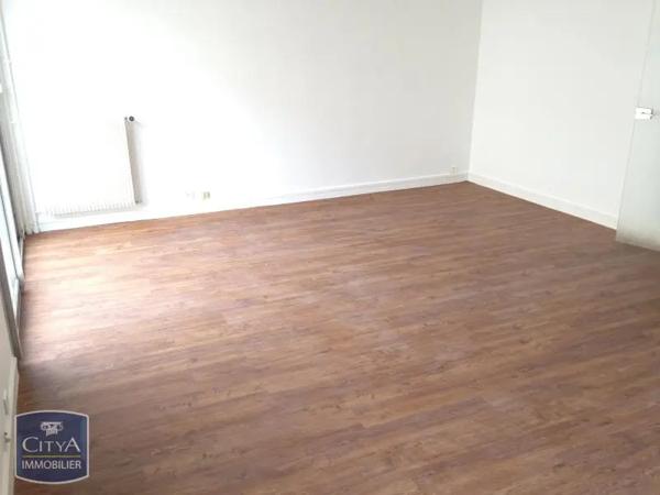 Appartement à louer 2 pièces 61.67m² Reims (51100)