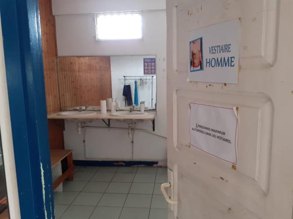 Location local commercial près de FORT DE FRANCE - 400 m² - 3 200 €/mois