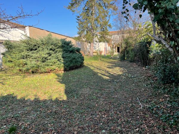 Maison de 177m², Montmerle centre