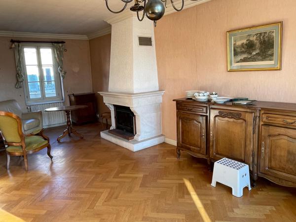 Maison de 177m², Montmerle centre