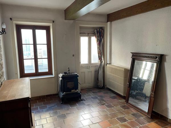 Maison de 177m², Montmerle centre