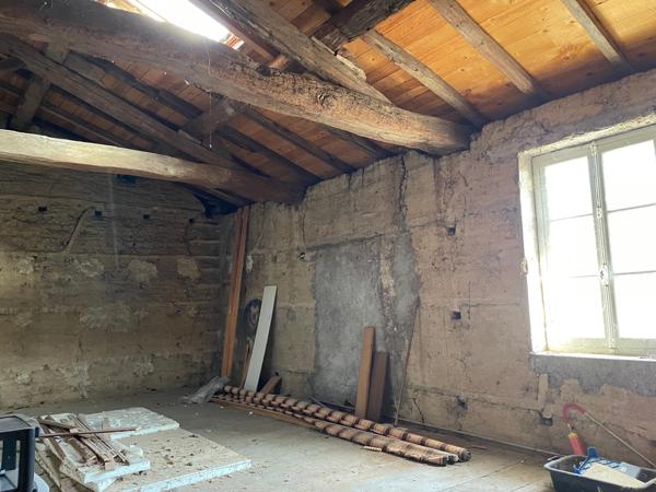 Maison de 177m², Montmerle centre