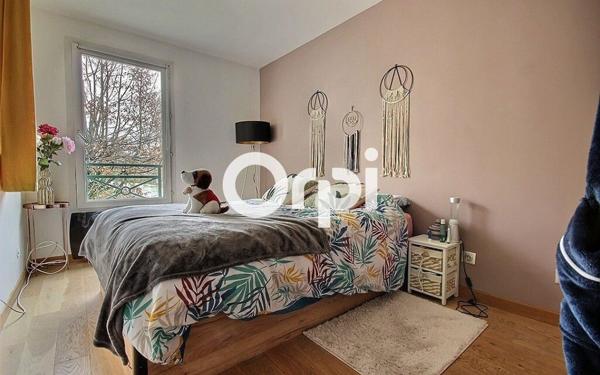 Appartement à vendre    2 pièces • 49,80 m2 Trappes