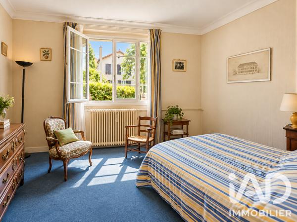 Maison à vendre 9 pièces 170 m² Suresnes