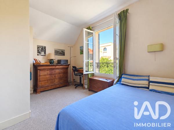 Maison à vendre 9 pièces 170 m² Suresnes