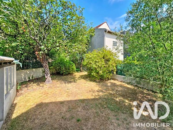 Maison à vendre 9 pièces 170 m² Suresnes