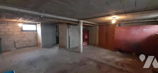 Maison sur sou-sol complet comprenant : au rez de chaussée : une entrée, séjour avec cheminée, ...