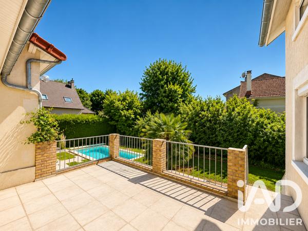 Maison à vendre 7 pièces 160 m² Sainte-Geneviève-des-Bois