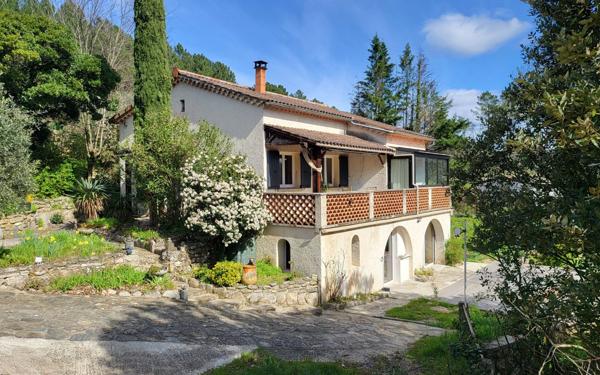 Maison à vendre    5 pièces •  Rosières