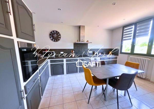 Charmante Maison dans cadre paisible sur grand terrain arboré de 2477m2