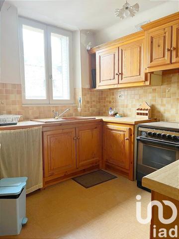 Maison 15 pièces de 380 m² à Entraygues-sur-Truyère (12140)