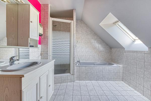 Maison Trelaze 5 pièce(s) 131 m2