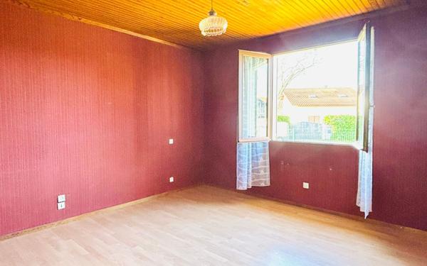 Maison à vendre    4 pièces •  Angresse