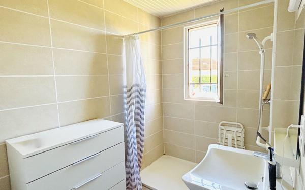 Maison à vendre    4 pièces •  Angresse