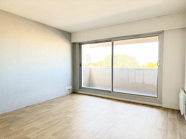 T1 avec balcon parfait état