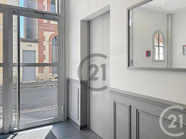 Appartement T3 à vendre  3 pièces - 76,20 m 2   FONTAINEBLEAU  - 77