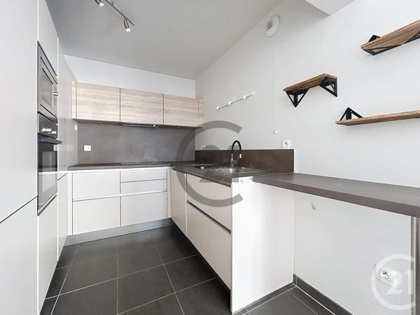 Appartement T3 à vendre  3 pièces - 76,20 m 2   FONTAINEBLEAU  - 77