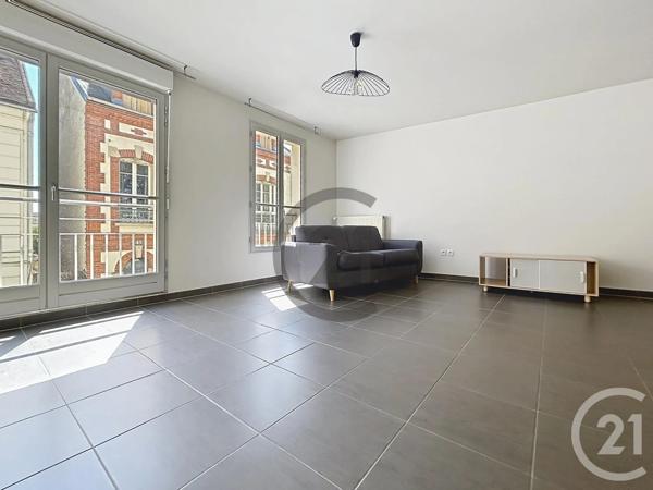 Appartement T3 à vendre  3 pièces - 76,20 m 2   FONTAINEBLEAU  - 77