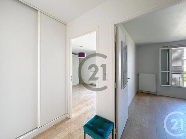 Appartement T3 à vendre  3 pièces - 76,20 m 2   FONTAINEBLEAU  - 77