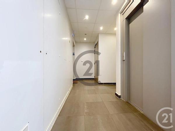 Appartement T3 à vendre  3 pièces - 76,20 m 2   FONTAINEBLEAU  - 77