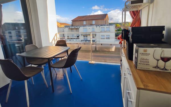 Appartement à vendre    3 pièces • 63 670 m2 Trélissac