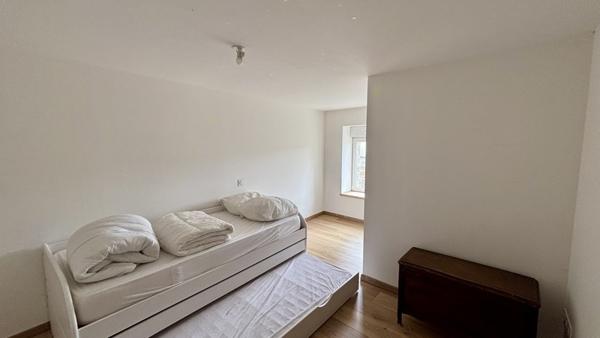 Maison à louer 1 000 € CC St-Pol-de-Léon 4 p 99 m² DPE D