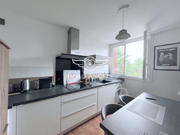 T4 DE 84M2 EN PARFAIT ETAT-3 CHAMBRES-TERRASSE-PARKING PRIVATIF-PROCHE TRAMWAY