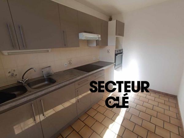 Maison mitoyenne 2 côtés Talence 77 m²