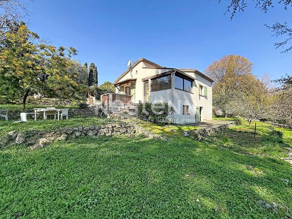 Maison Grasse 4 pièce(s)/ 1552 m2 de terrain/ Calme absolu/ Magnifique terrain