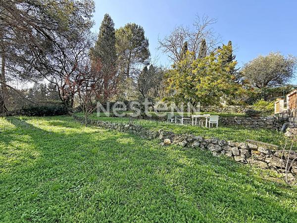 Maison Grasse 4 pièce(s)/ 1552 m2 de terrain/ Calme absolu/ Magnifique terrain