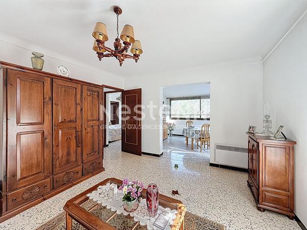 Maison Grasse 4 pièce(s)/ 1552 m2 de terrain/ Calme absolu/ Magnifique terrain