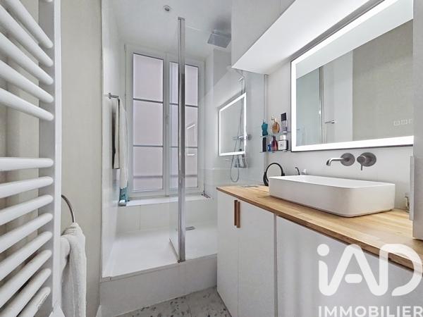 Appartement à vendre 3 pièces 48,62 m² Paris 10