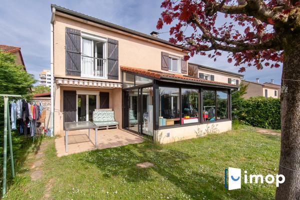 Belle maison Secteur Roue avec 4 chambres