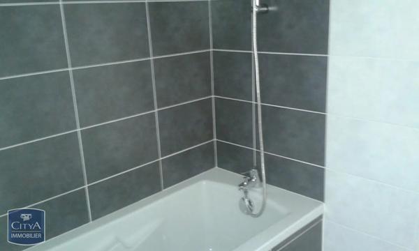 Appartement à louer 2 pièces 45.05m² Lorient (56100)