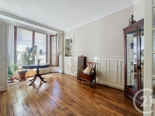 Appartement F3 à vendre  3 pièces - 67,72 m 2   PARIS  - 75020