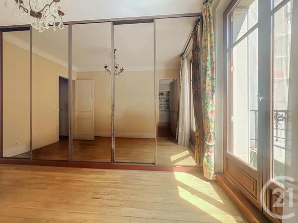 Appartement F3 à vendre  3 pièces - 67,72 m 2   PARIS  - 75020