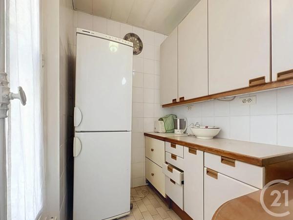 Appartement F3 à vendre  3 pièces - 67,72 m 2   PARIS  - 75020