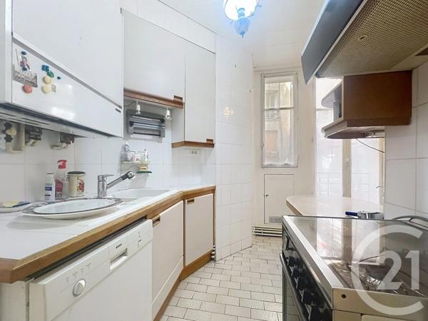 Appartement F3 à vendre  3 pièces - 67,72 m 2   PARIS  - 75020