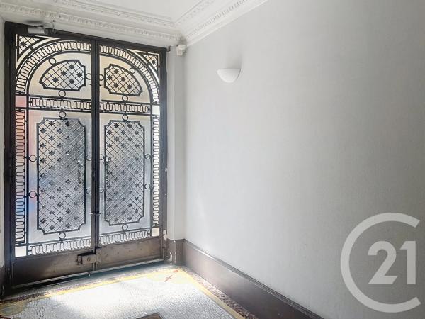 Appartement F3 à vendre  3 pièces - 67,72 m 2   PARIS  - 75020