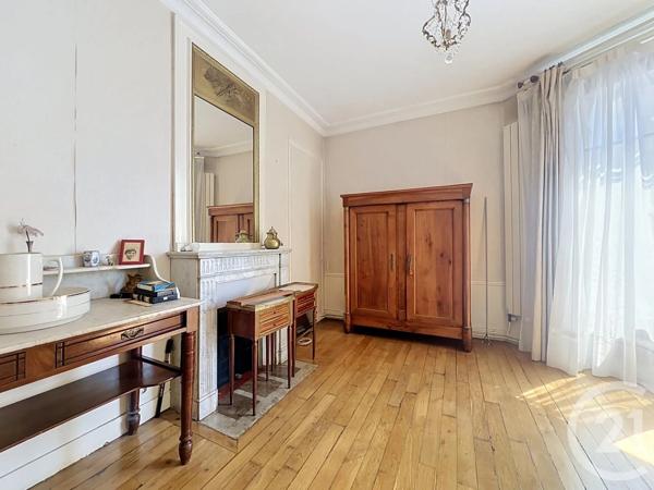 Appartement F3 à vendre  3 pièces - 67,72 m 2   PARIS  - 75020