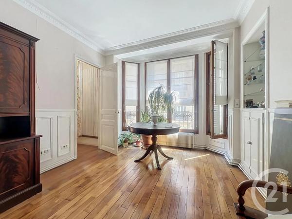 Appartement F3 à vendre  3 pièces - 67,72 m 2   PARIS  - 75020