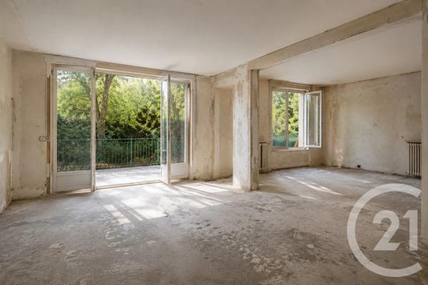 Maison à vendre  9 pièces - 250 m 2   VANVES  - 92