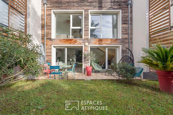 Duplex contemporain avec jardin dans le centre d’Ecully