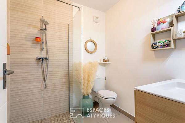 Duplex contemporain avec jardin dans le centre d’Ecully