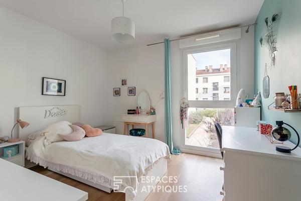 Duplex contemporain avec jardin dans le centre d’Ecully