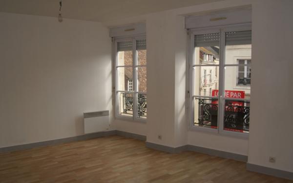 Appartement à vendre    6 pièces • 180 m2 Mamers