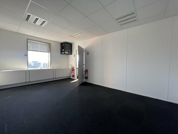 PLATEAU DE BUREAUX 100 M2